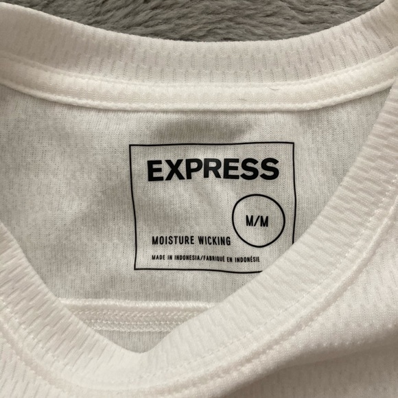 Men’s long sleeve moisture wicking Tshirt - Picture 2 of 3